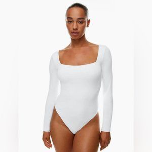Aritzia Babaton Contour Squareneck Longsleeve Bodysuit